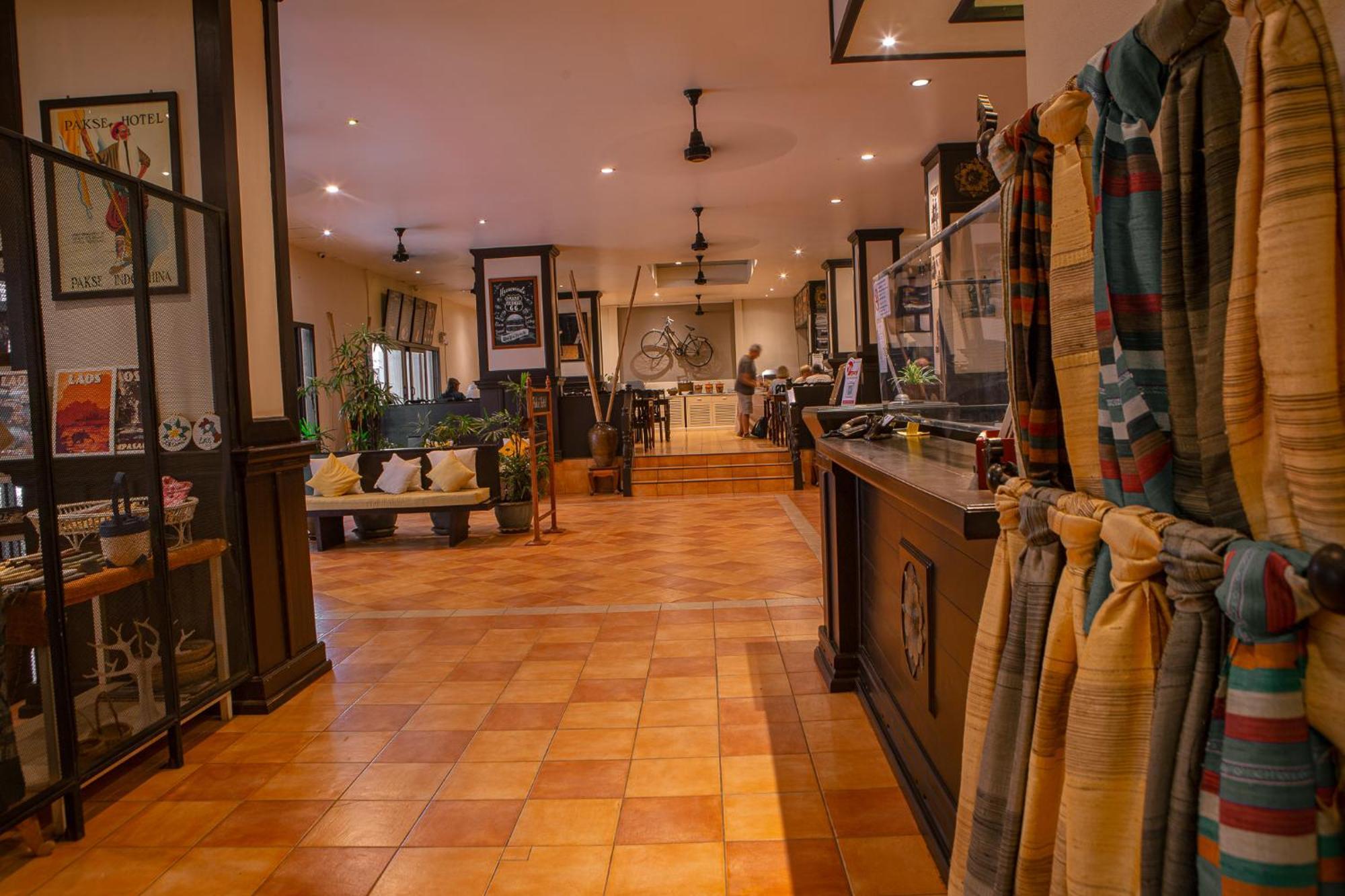 Pakse Hotel & Restaurant Zewnętrze zdjęcie