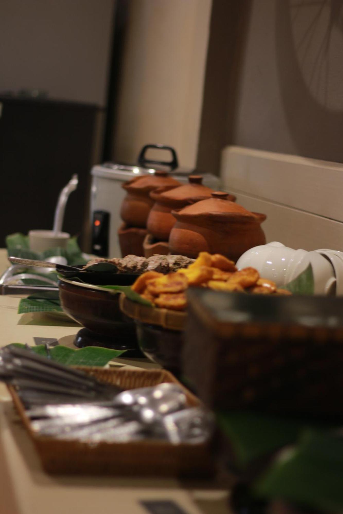 Pakse Hotel & Restaurant Zewnętrze zdjęcie