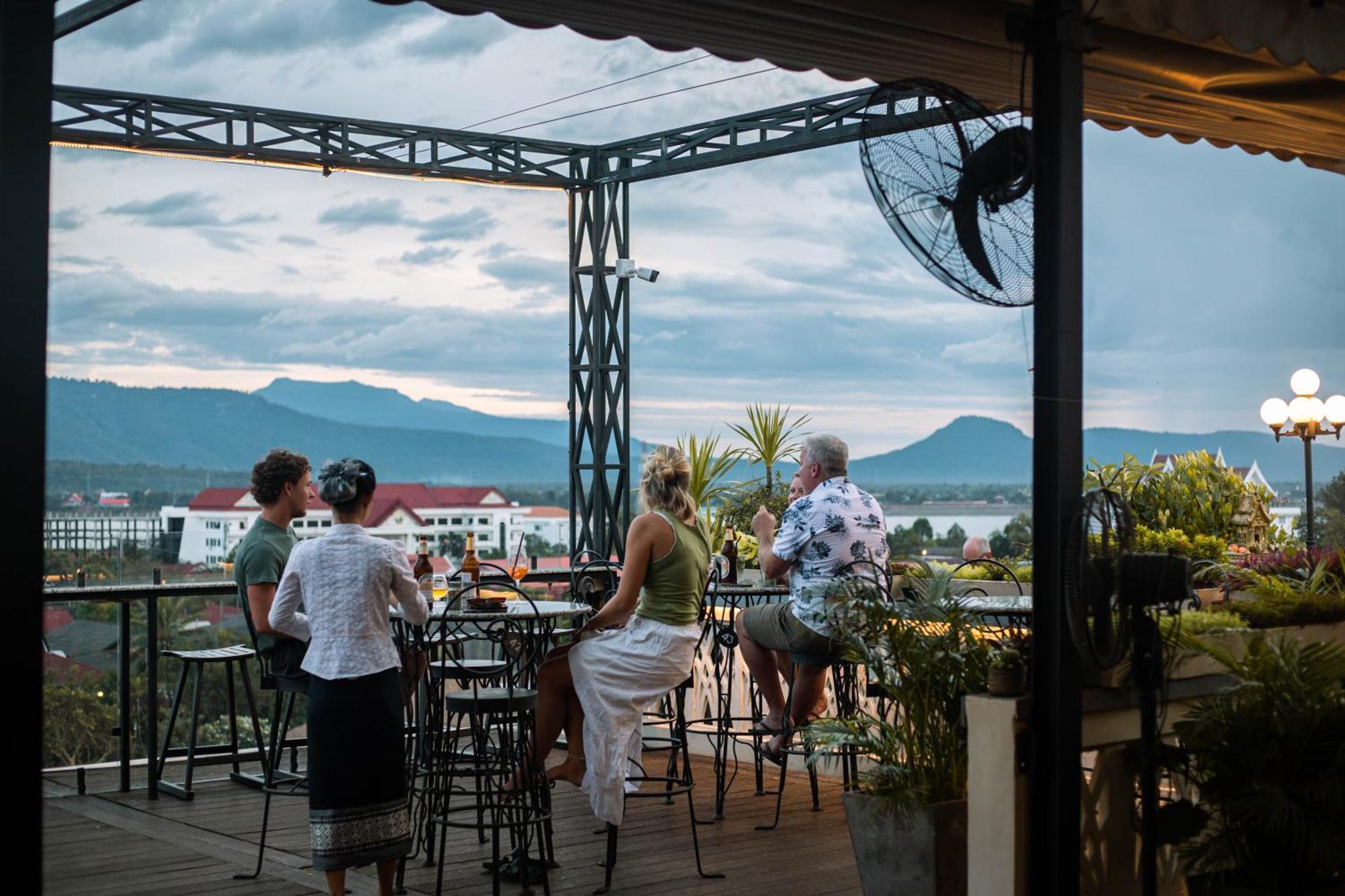 Pakse Hotel & Restaurant Zewnętrze zdjęcie